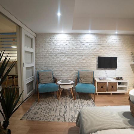 Apartamento Cozy Haven Belgrado Exterior foto
